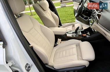 Внедорожник / Кроссовер BMW X3 2019 в 