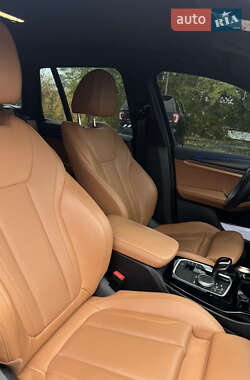 Внедорожник / Кроссовер BMW X3 2022 в 