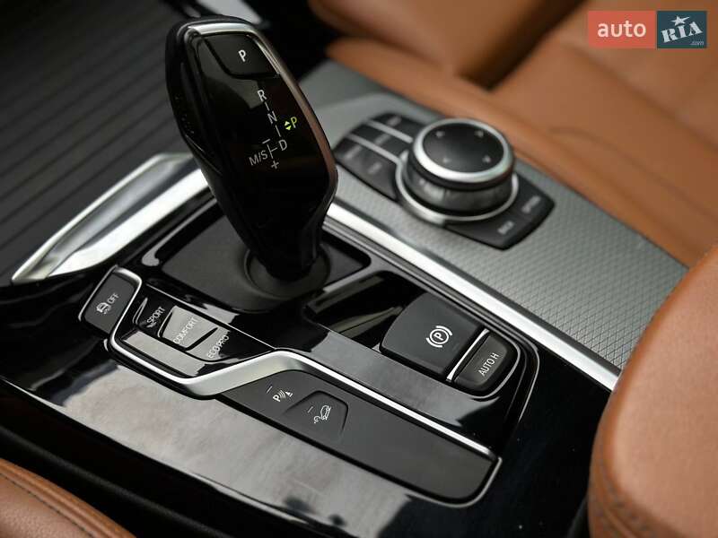 Внедорожник / Кроссовер BMW X3 2019 в Киеве