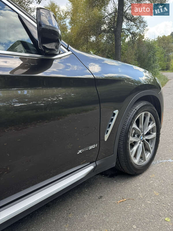 Внедорожник / Кроссовер BMW X3 2018 в Киеве