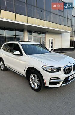 Внедорожник / Кроссовер BMW X3 2018 в 