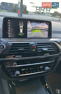 Внедорожник / Кроссовер BMW X3 2018 в 