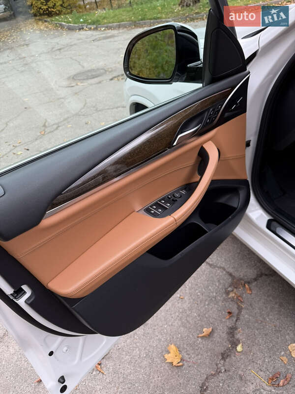Позашляховик / Кросовер BMW X3 2018 в Києві фото 20 Позашляховик / Кросовер BMW X3 2018 в Києві