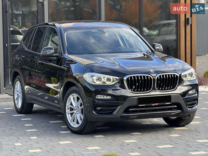 Внедорожник / Кроссовер BMW X3 2018 в Ужгороде