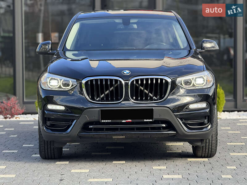 Внедорожник / Кроссовер BMW X3 2018 в Ужгороде