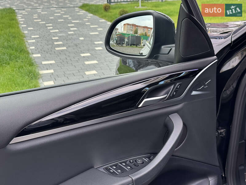 Внедорожник / Кроссовер BMW X3 2018 в Ужгороде