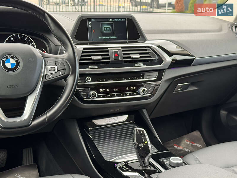 Внедорожник / Кроссовер BMW X3 2018 в Ужгороде