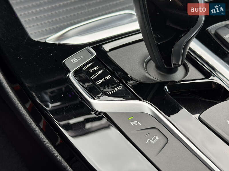 Внедорожник / Кроссовер BMW X3 2018 в Ужгороде