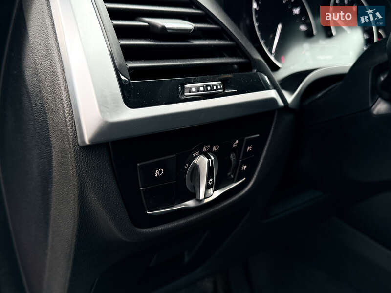 Позашляховик / Кросовер BMW X3 2018 в Одесі фото 17 Позашляховик / Кросовер BMW X3 2018 в Одесі