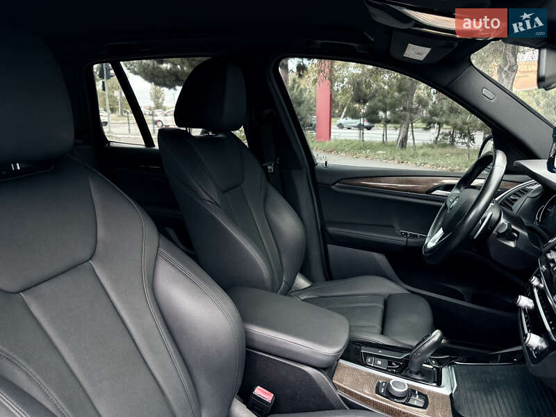 Позашляховик / Кросовер BMW X3 2018 в Одесі фото 36 Позашляховик / Кросовер BMW X3 2018 в Одесі