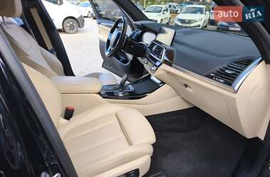 Внедорожник / Кроссовер BMW X3 2021 в 