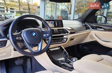 Внедорожник / Кроссовер BMW X3 2021 в 
