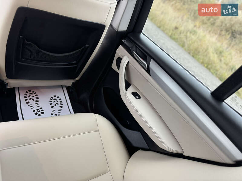 Внедорожник / Кроссовер BMW X3 2016 в Дрогобыче