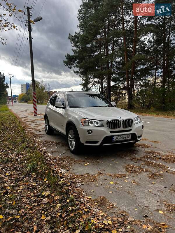 Внедорожник / Кроссовер BMW X3 2013 в Славуте