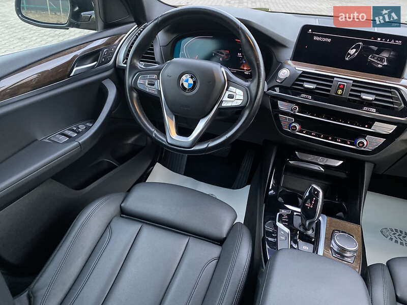 Внедорожник / Кроссовер BMW X3 2020 в Луцке