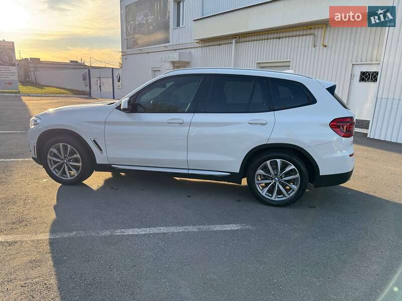 Внедорожник / Кроссовер BMW X3 2017 в Кременчуге