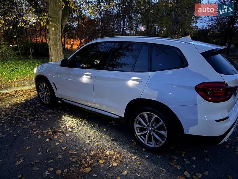 Внедорожник / Кроссовер BMW X3 2017 в Кременчуге