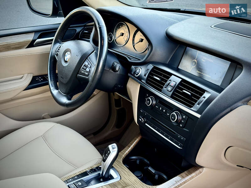 Внедорожник / Кроссовер BMW X3 2013 в Киеве