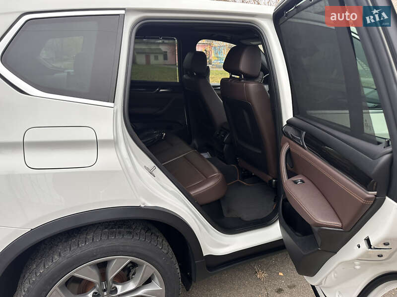 Внедорожник / Кроссовер BMW X3 2017 в Новоднестровске