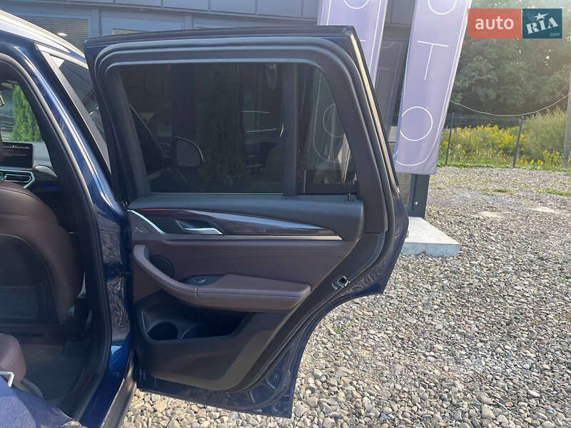 Внедорожник / Кроссовер BMW X3 2021 в Львове