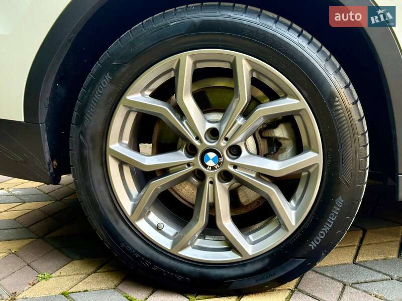 Позашляховик / Кросовер BMW X3 2021 в Самборі