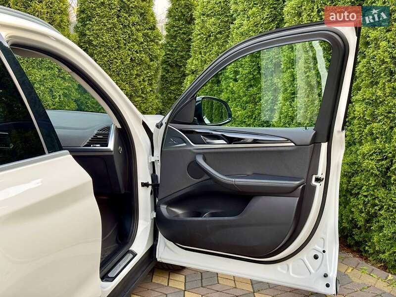 Позашляховик / Кросовер BMW X3 2021 в Самборі