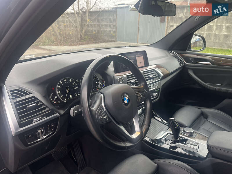 Внедорожник / Кроссовер BMW X3 2019 в Львове
