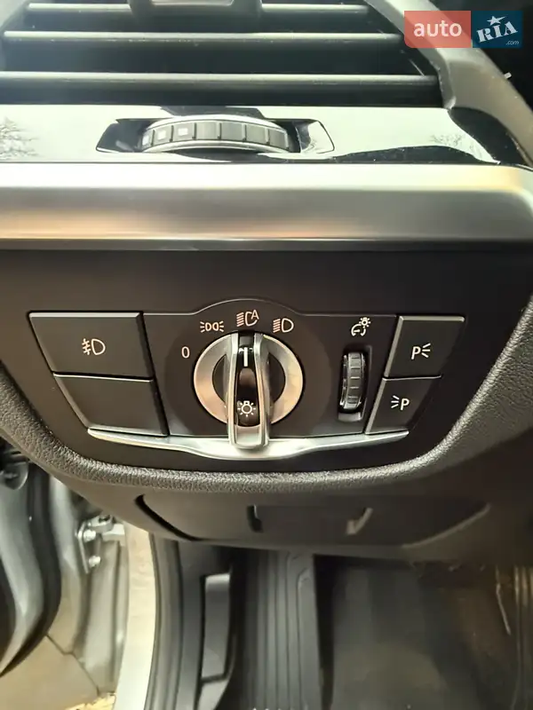 BMW X3 2019 VIN 5UXTY3C08L9B21993 фото оголошення 30 з 81