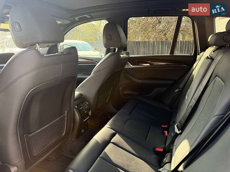 Позашляховик / Кросовер BMW X3 2019 в Луцьку