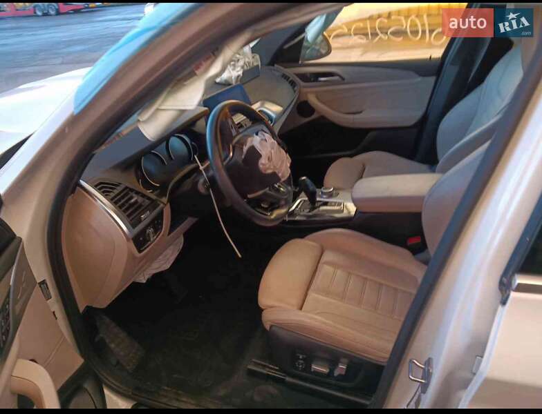 Внедорожник / Кроссовер BMW X3 2019 в Ужгороде