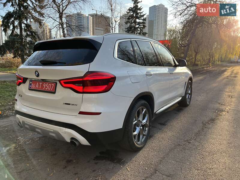 Внедорожник / Кроссовер BMW X3 2019 в Киеве