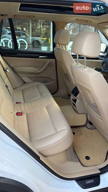 Внедорожник / Кроссовер BMW X3 2014 в Львове