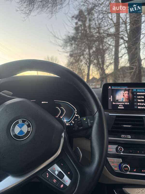 Внедорожник / Кроссовер BMW X3 2020 в Киеве
