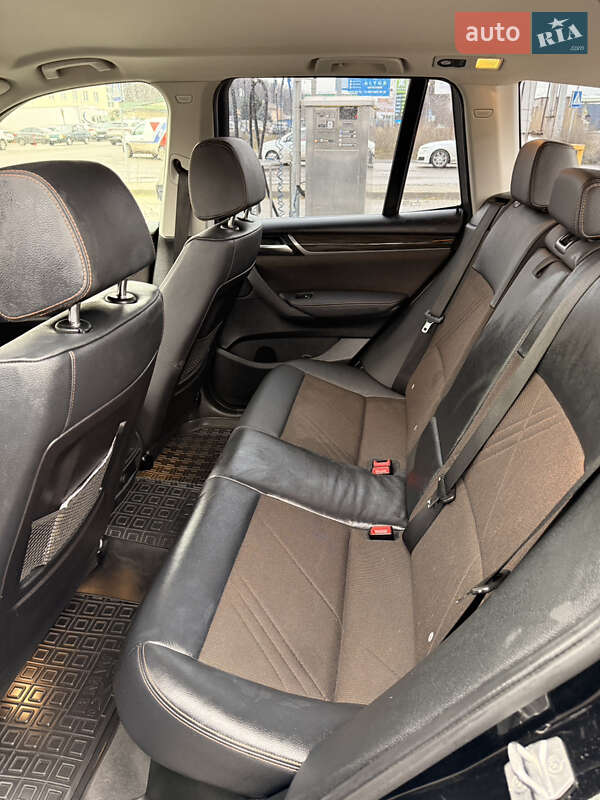 Внедорожник / Кроссовер BMW X3 2016 в Киеве