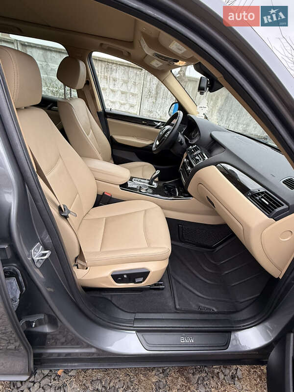 Внедорожник / Кроссовер BMW X3 2017 в Луцке