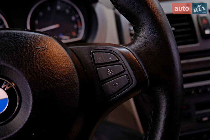 Внедорожник / Кроссовер BMW X3 2004 в Одессе