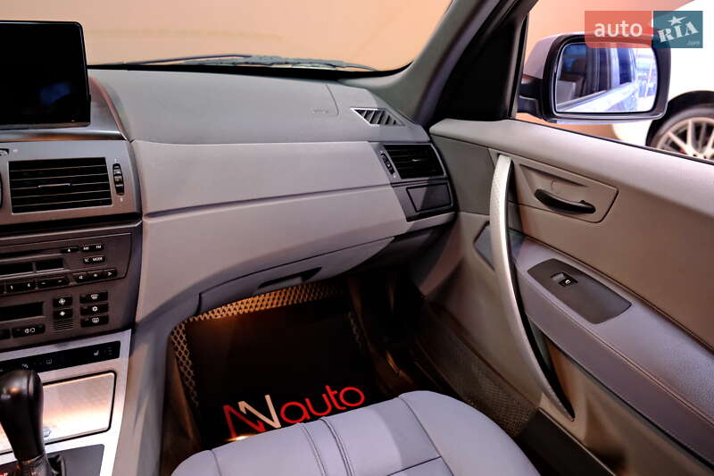 Внедорожник / Кроссовер BMW X3 2004 в Одессе