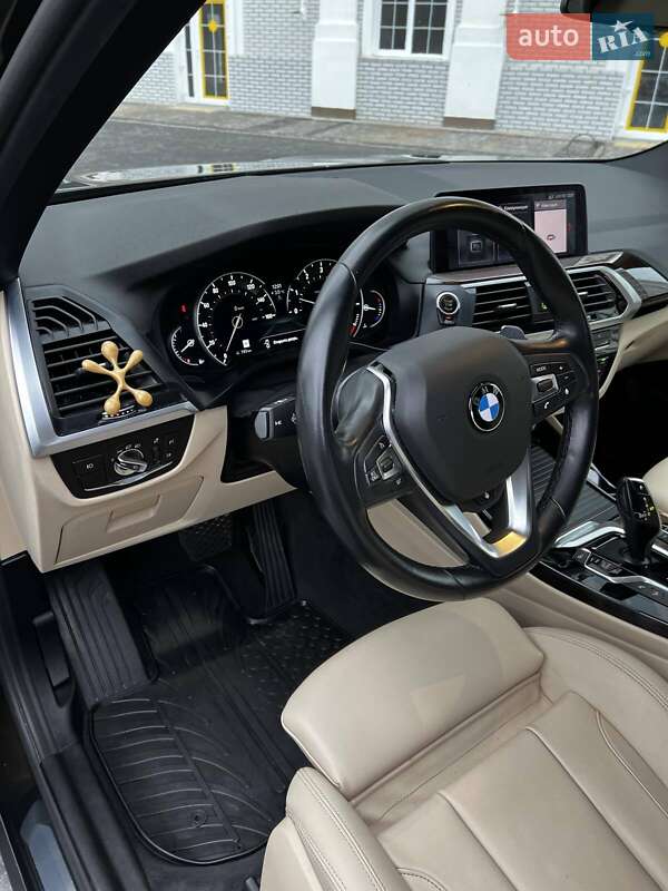 Внедорожник / Кроссовер BMW X3 2018 в Киеве