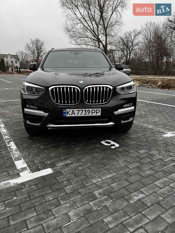 Внедорожник / Кроссовер BMW X3 2018 в Киеве