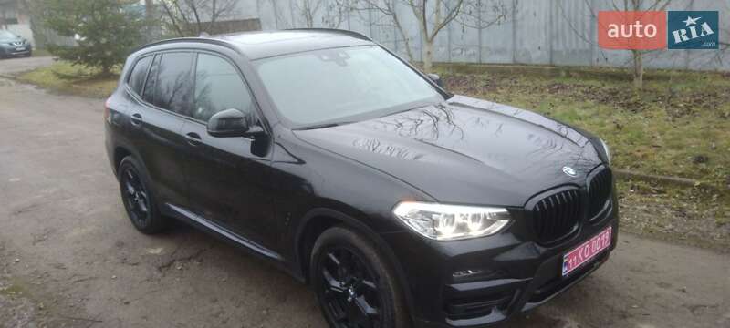 Внедорожник / Кроссовер BMW X3 2021 в Самборе