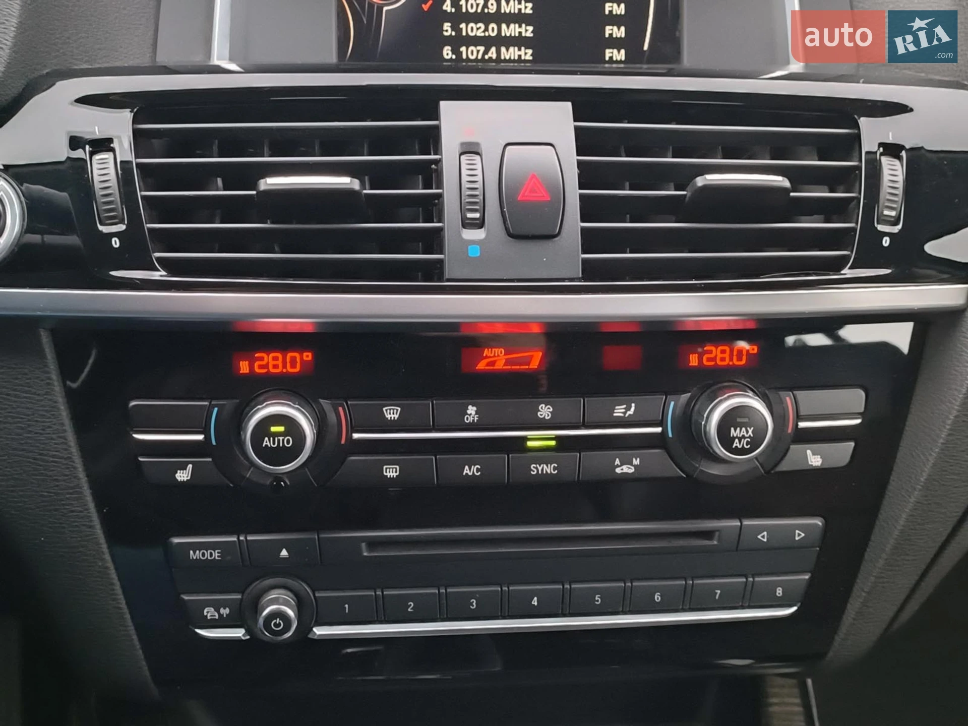 2016 BMW X3 - мініатюра 26