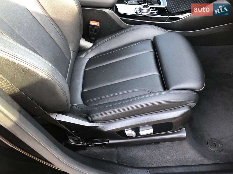 Внедорожник / Кроссовер BMW X3 2021 в Самборе