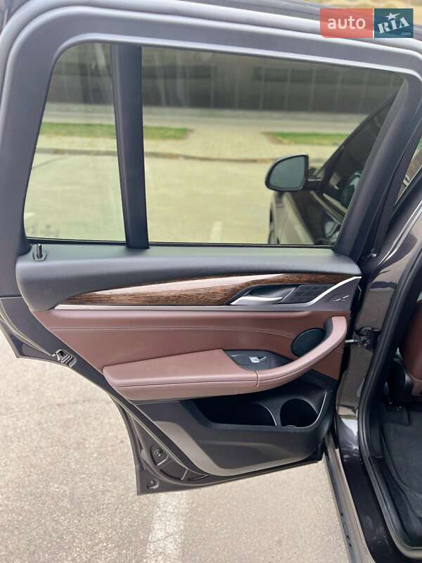 Внедорожник / Кроссовер BMW X3 2020 в Запорожье