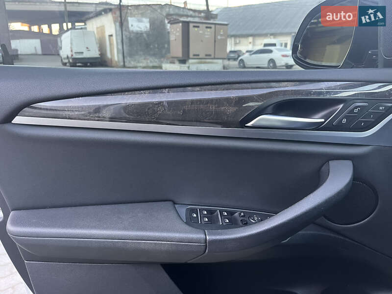 Внедорожник / Кроссовер BMW X3 2019 в Ивано-Франковске