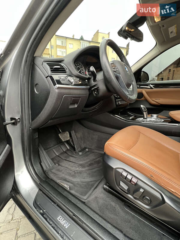 Позашляховик / Кросовер BMW X3 2017 в Новояворівську