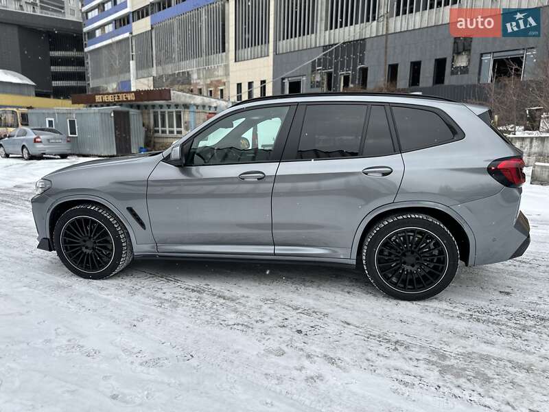Внедорожник / Кроссовер BMW X3 2024 в Киеве