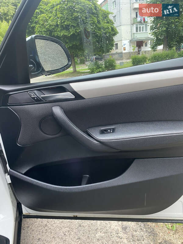 Внедорожник / Кроссовер BMW X3 2015 в Калуше