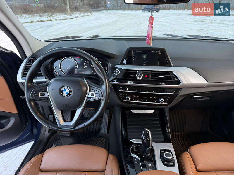 Внедорожник / Кроссовер BMW X3 2018 в Хмельницком