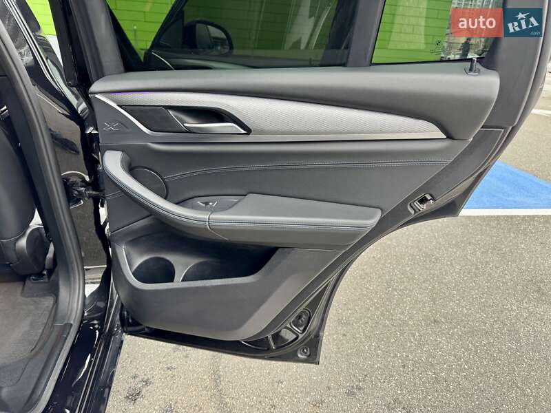 Внедорожник / Кроссовер BMW X3 2020 в Киеве