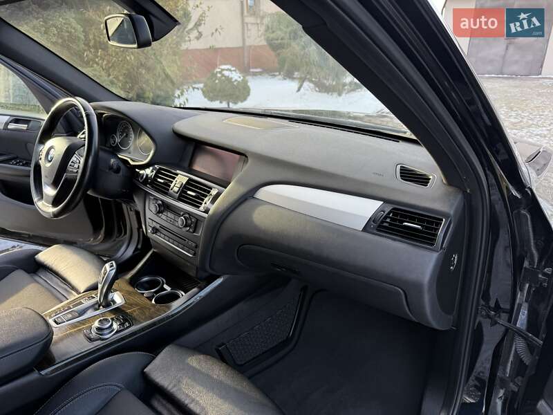 Внедорожник / Кроссовер BMW X3 2013 в Ровно